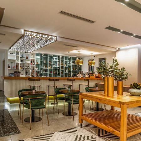 סרנדה Glow Boutique Hotel & Suites מראה חיצוני תמונה