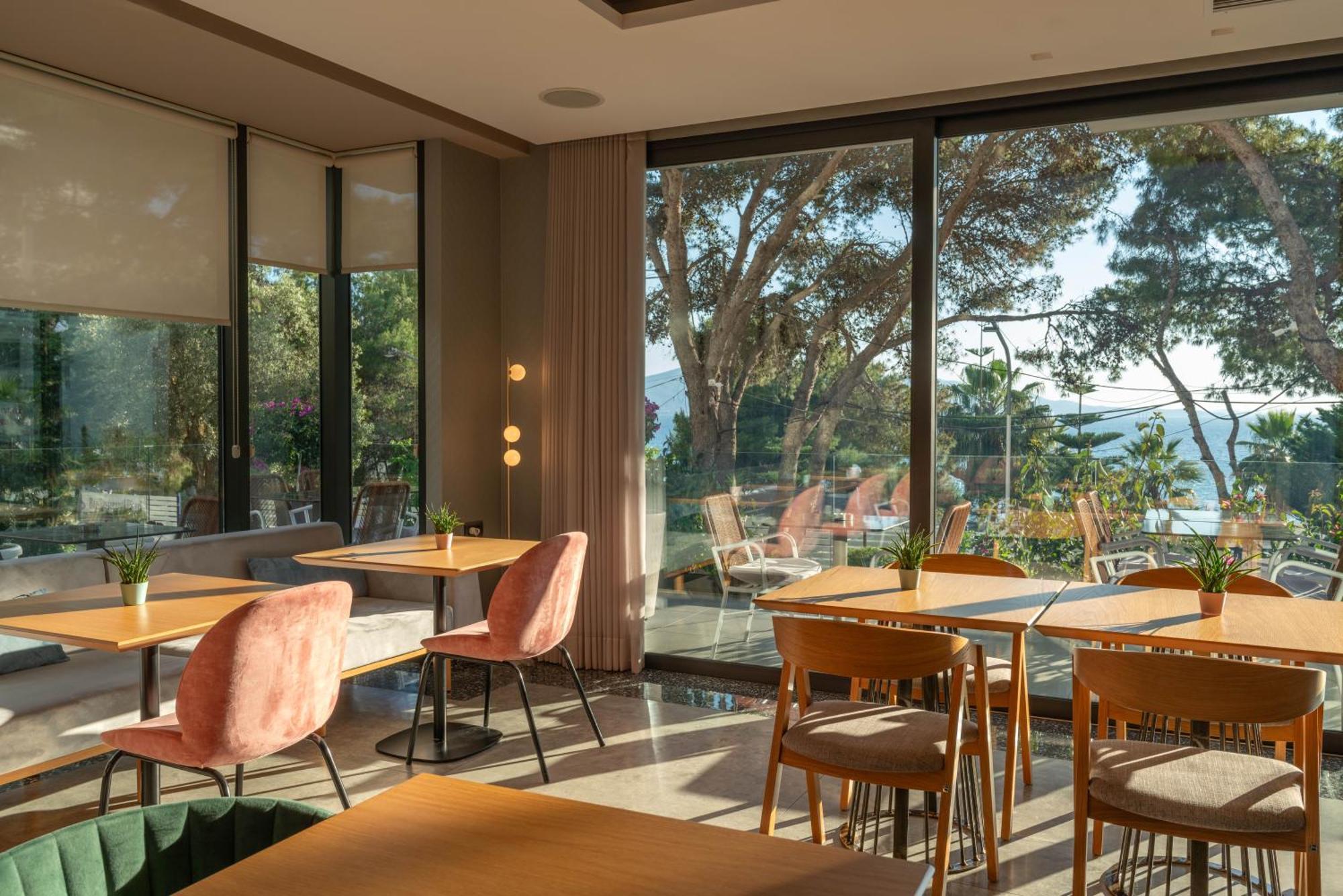 סרנדה Glow Boutique Hotel & Suites מראה חיצוני תמונה